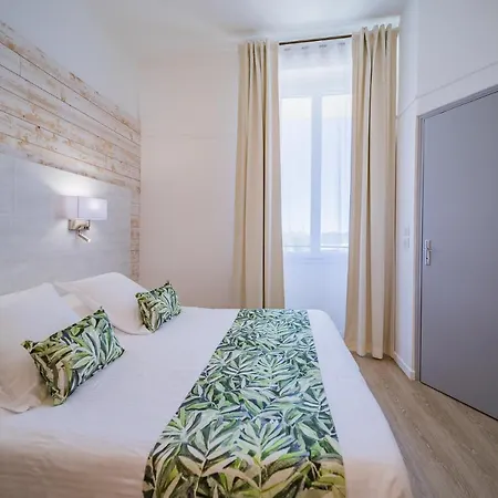 Le Rabelais 3* Le Lavandou