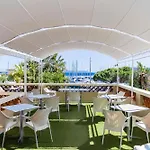 Le Rabelais Hotell Le Lavandou