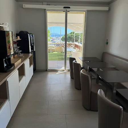 酒店 Le Rabelais 勒拉旺杜