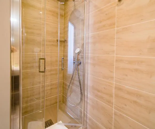فندق Le Rabelais 3*