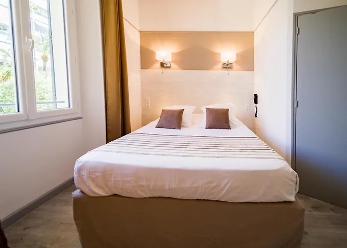 فندق Le Rabelais 3*